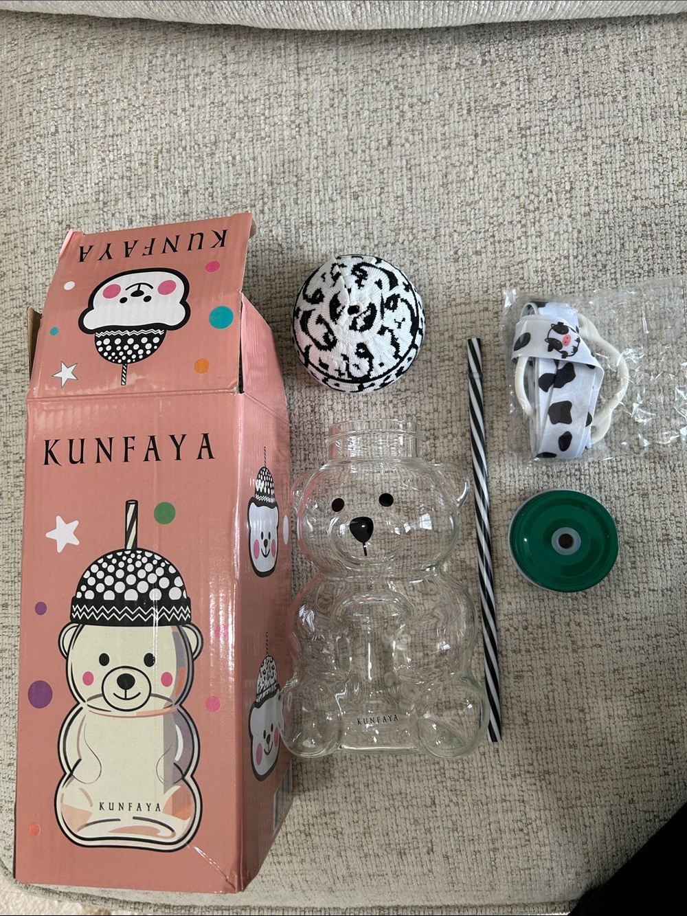 Kunfaya Clear Bear-Shaped Drinking Bottle with Striped Straw - Clear/Black/Green